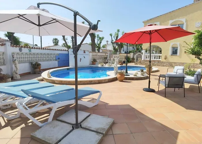Feriehus Leon Inmo Casa Ella - 13009 Empuriabrava