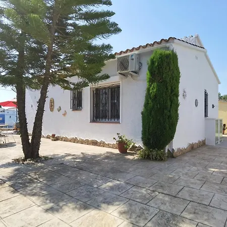 Leon Inmo Casa Ella - 13009 Empuriabrava