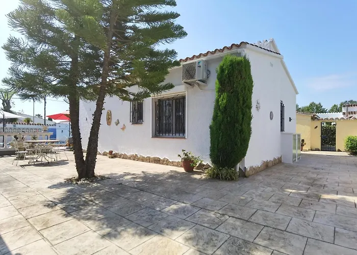 Leon Inmo Casa Ella - 13009 Empuriabrava